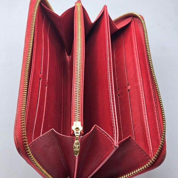 Louis Vuitton Monogram Vernis Zippy Red wallet; - Picture 14 of 16